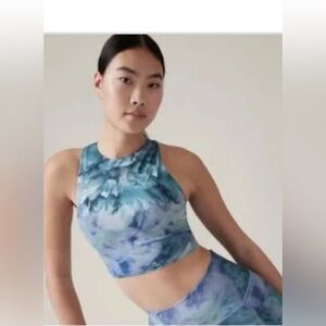 Athleta Conscious Crop Sports Bra